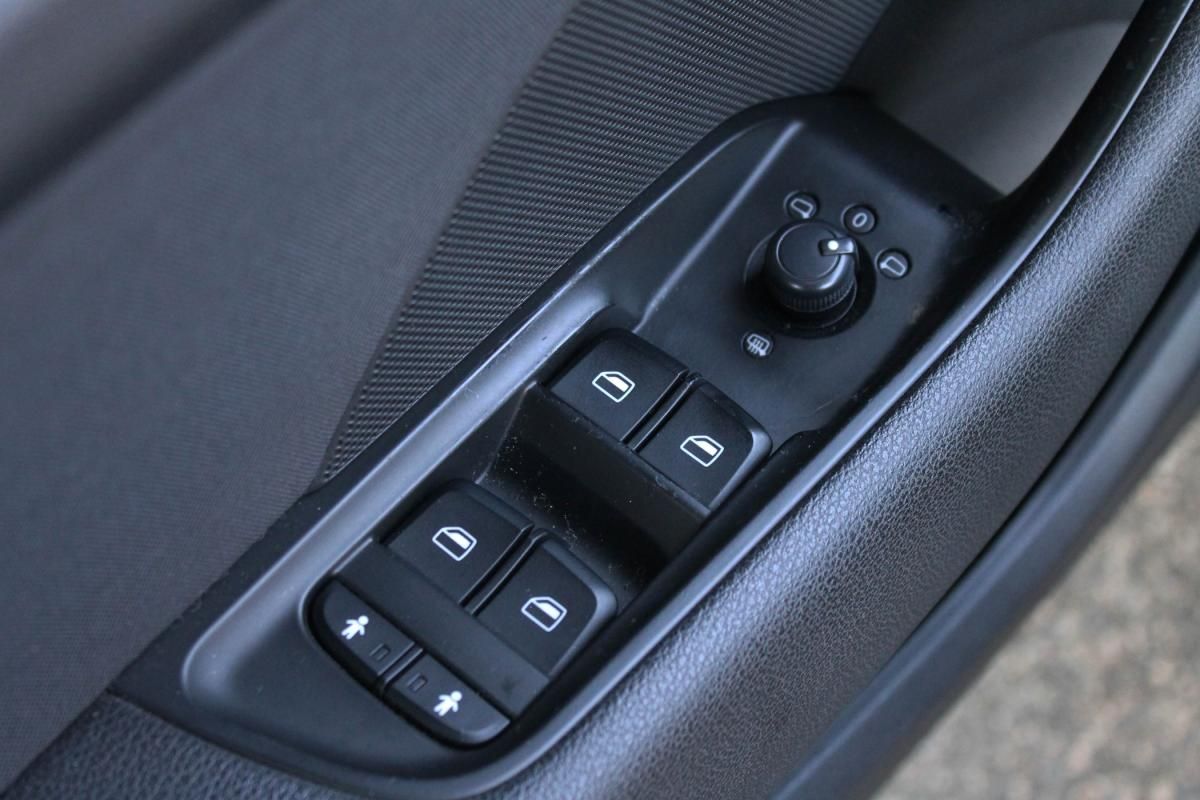 audi-a3-limousine-2016-diesel-1598cc