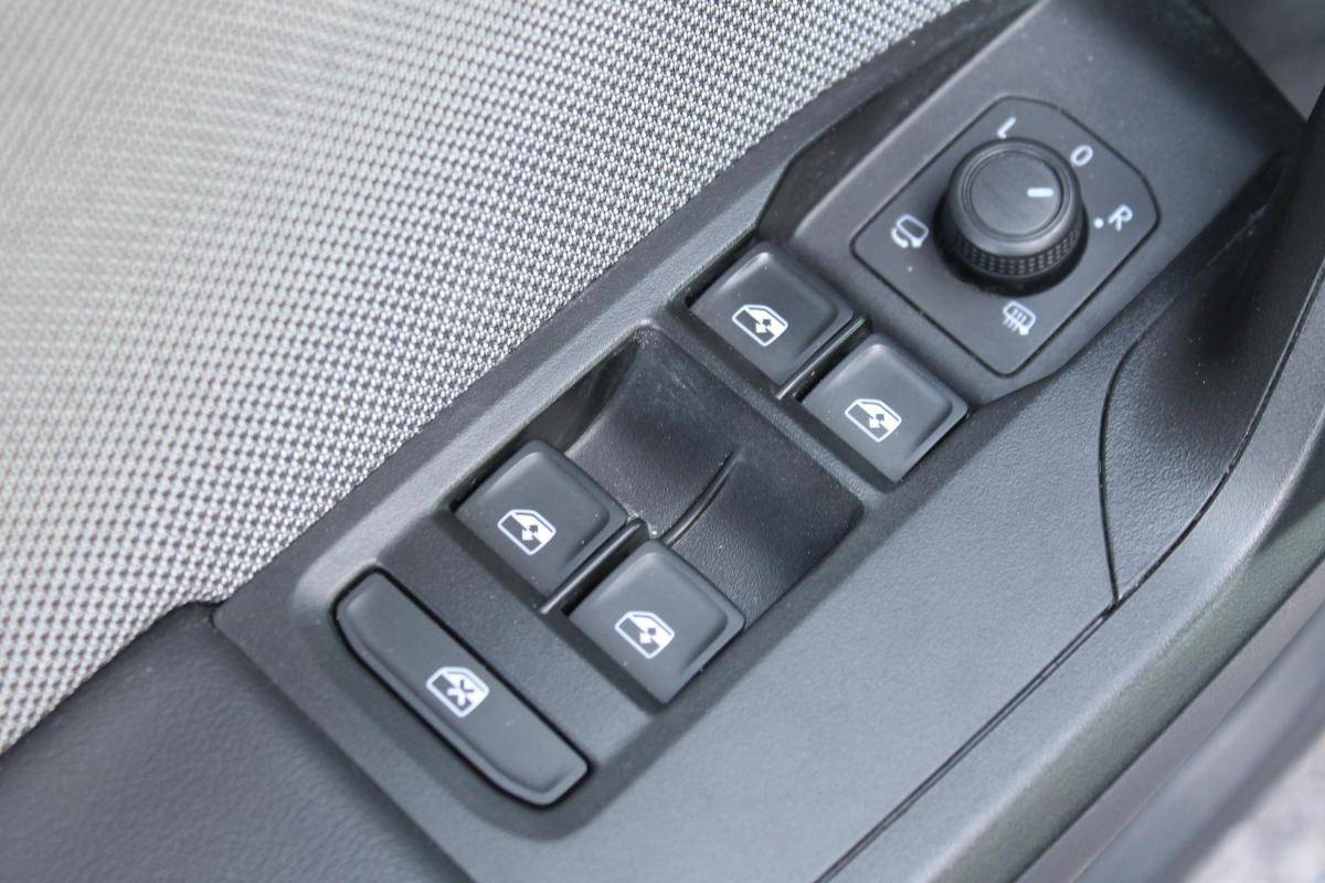 seat-leon-2022-gasolina-999cc