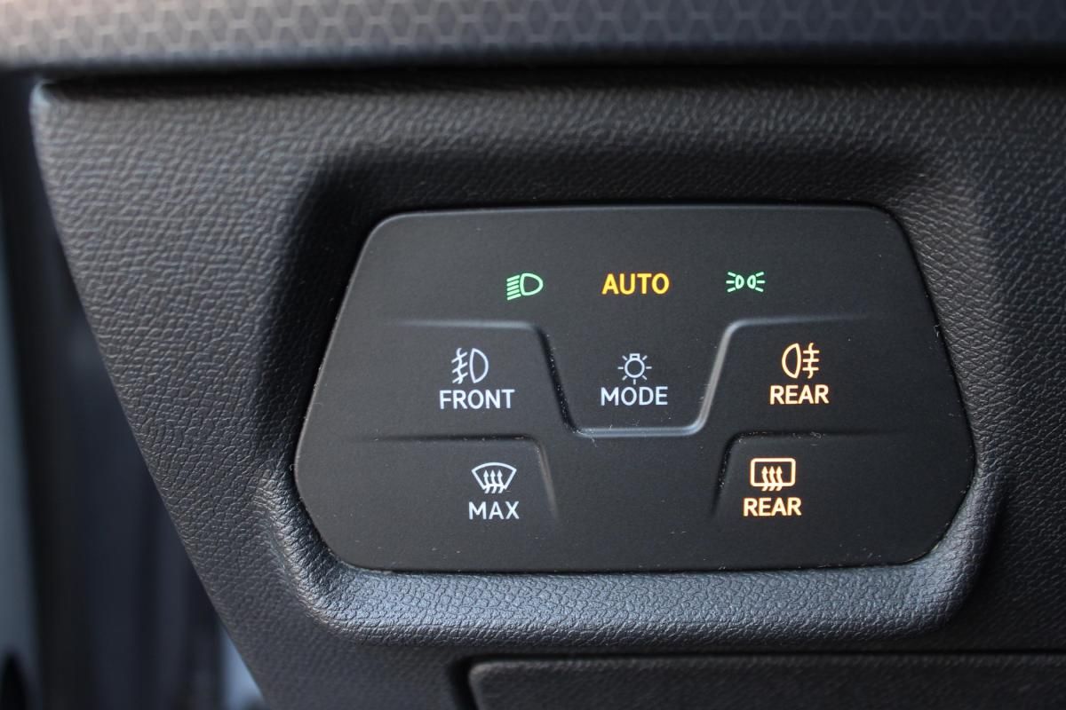 seat-leon-2022-gasolina-999cc