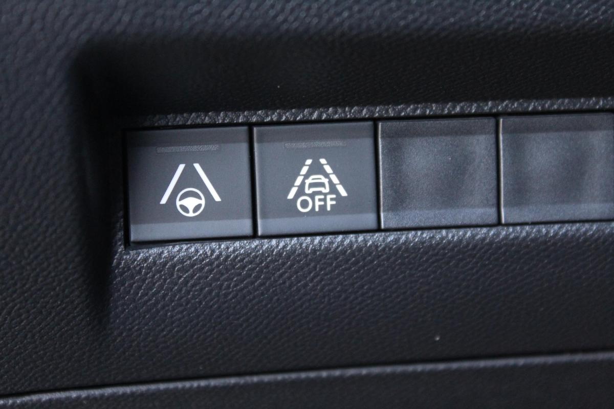 peugeot-2008-2020-gasolina-1199cc