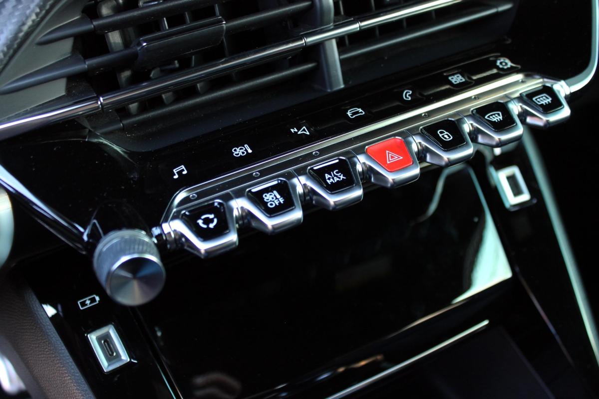 peugeot-2008-2020-gasolina-1199cc