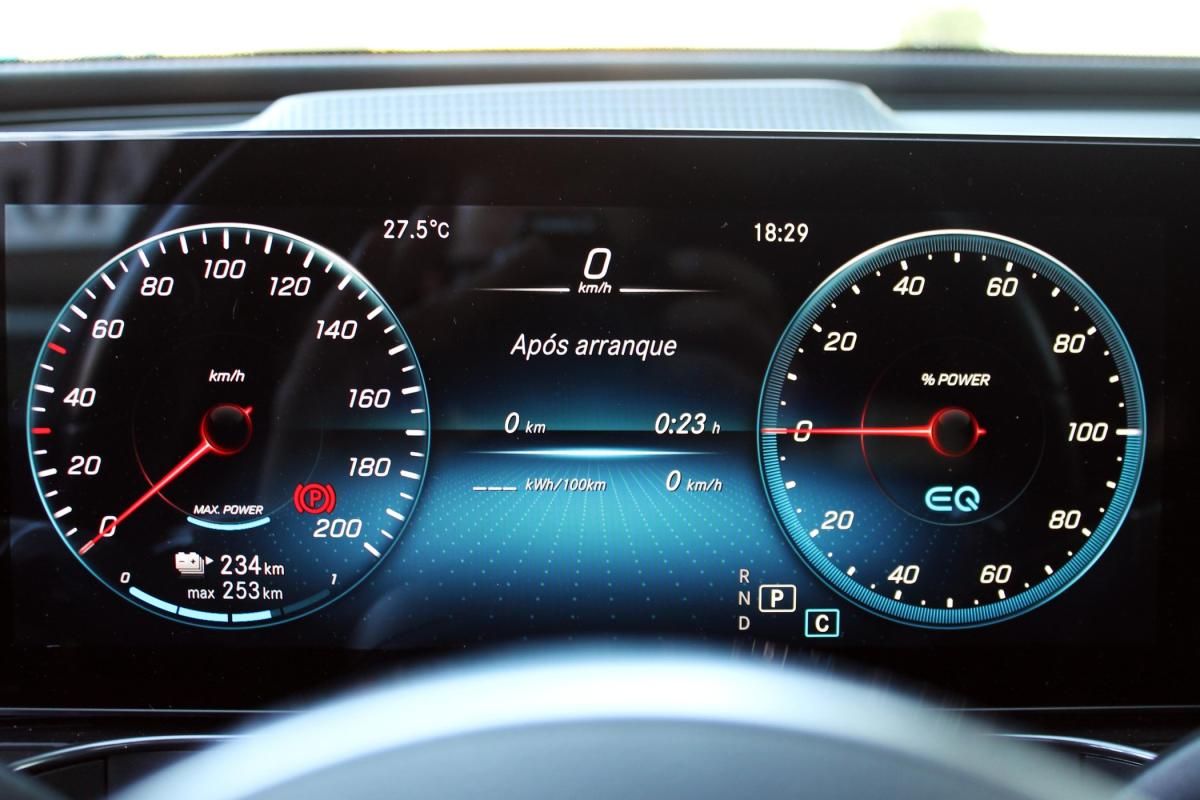 mercedes-benz-eqc-2022-eletrico-0cc