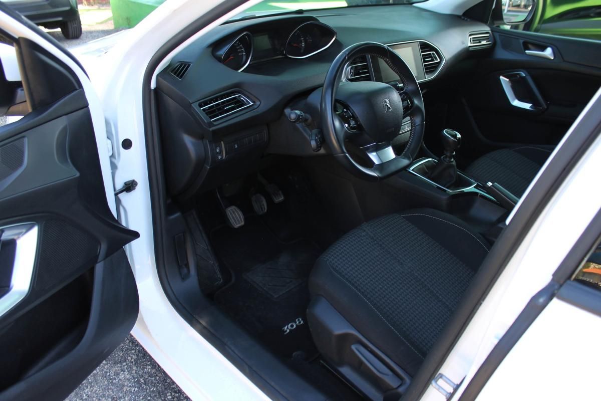 peugeot-308-2020-diesel-1499cc