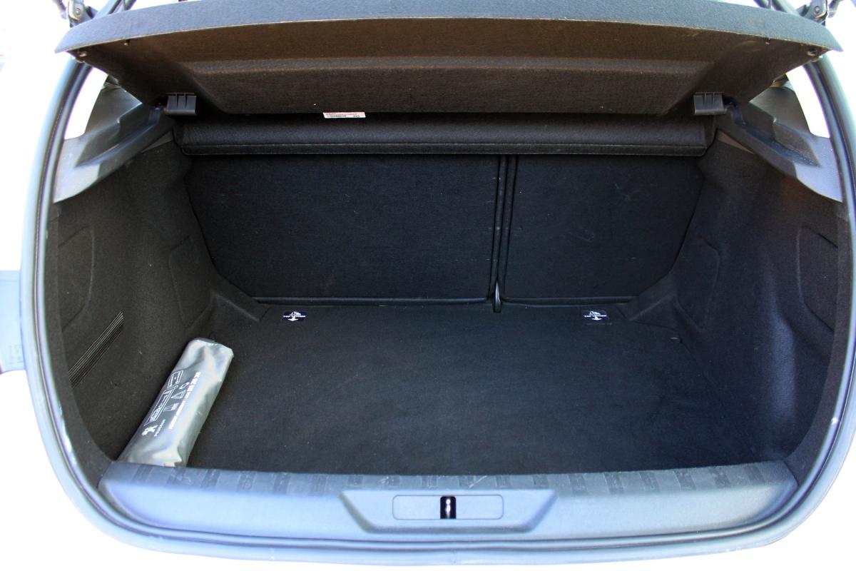 peugeot-308-2020-diesel-1499cc