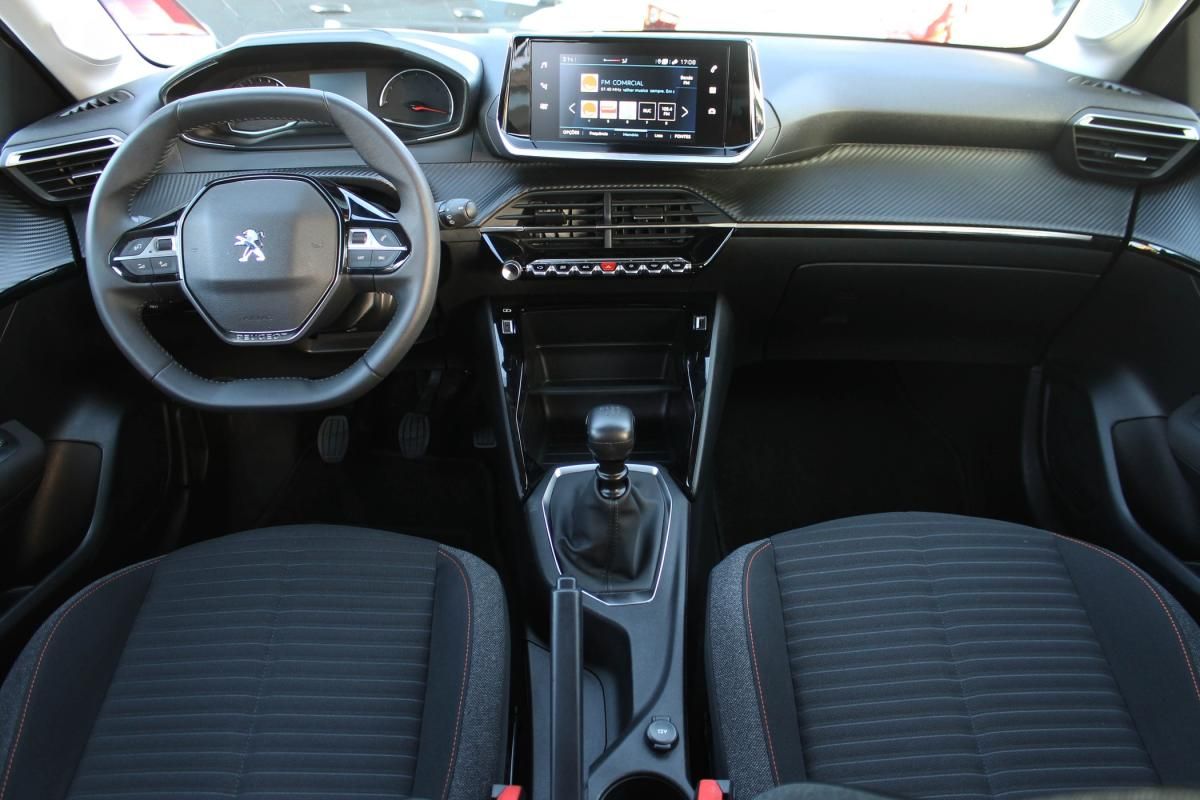 peugeot-208-2023-gasolina-1199cc