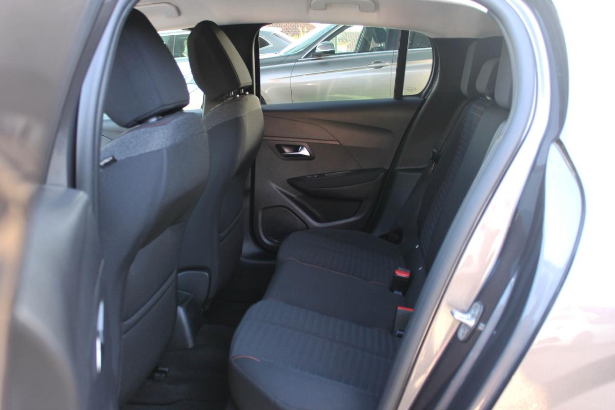 peugeot-208-2023-gasolina-1199cc
