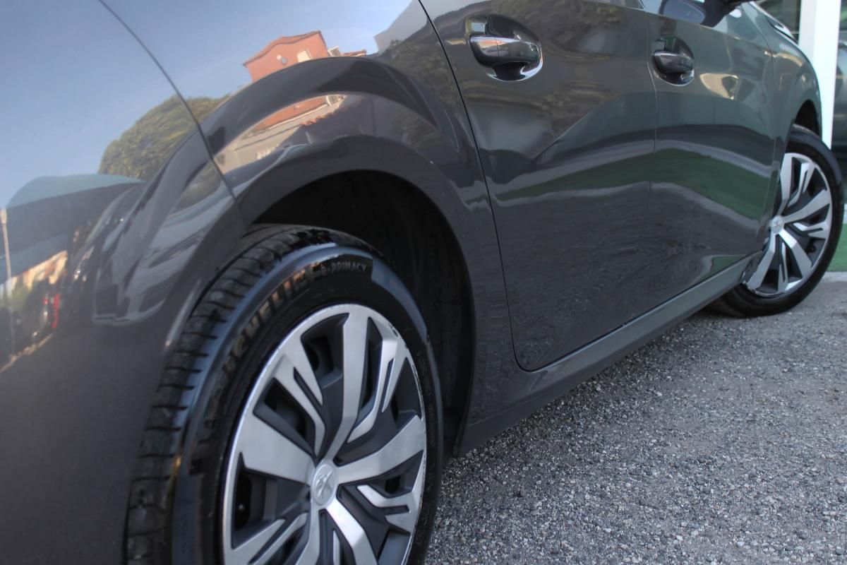 peugeot-208-2023-gasolina-1199cc