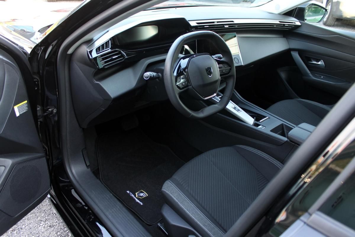 peugeot-308-2022-gasolina-1199cc