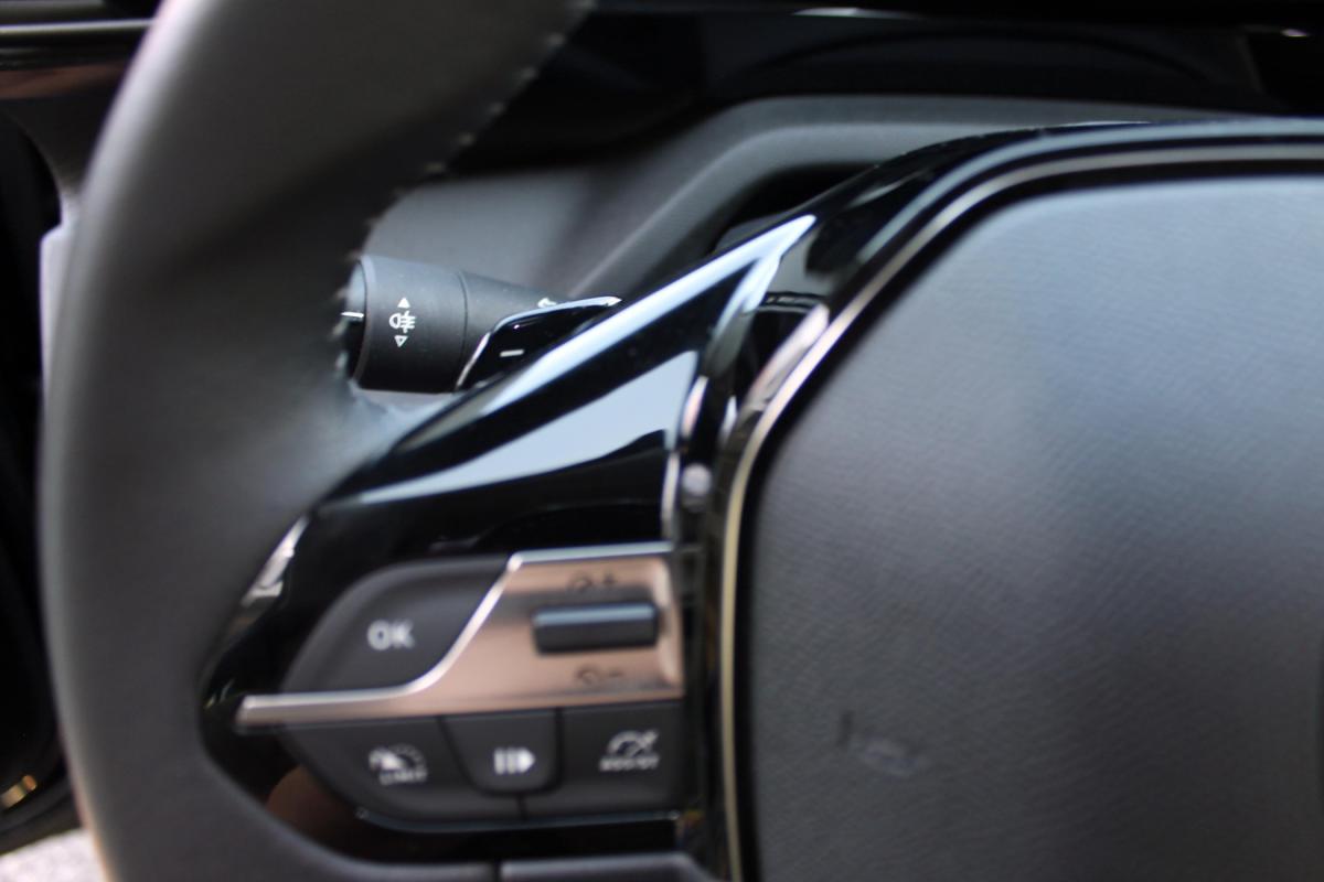 peugeot-308-2022-gasolina-1199cc
