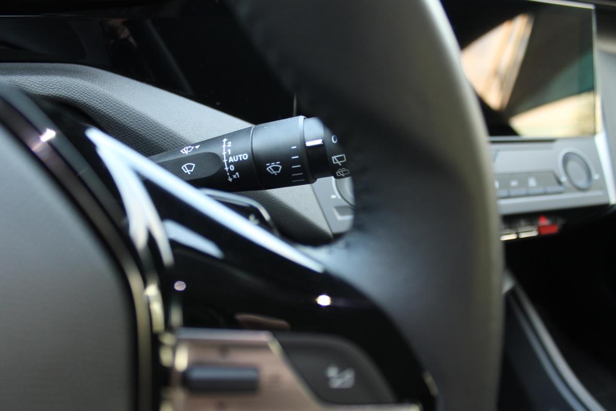 peugeot-308-2022-gasolina-1199cc
