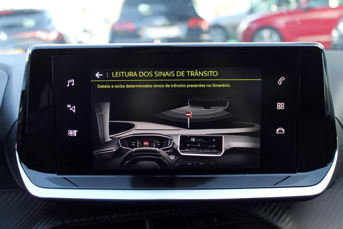 peugeot-2008-2023-gasolina-1199cc