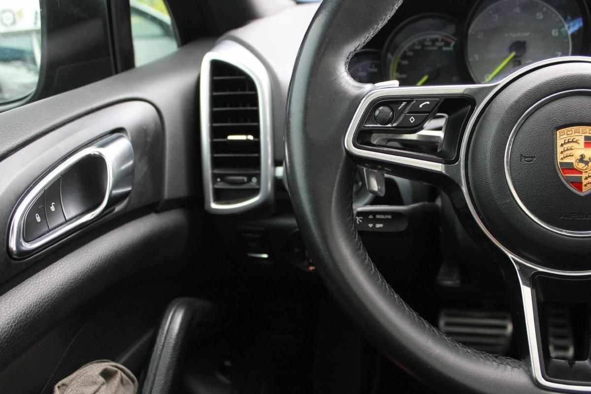 porsche-cayenne-2015-hibrido-a-gasolina-3000cc