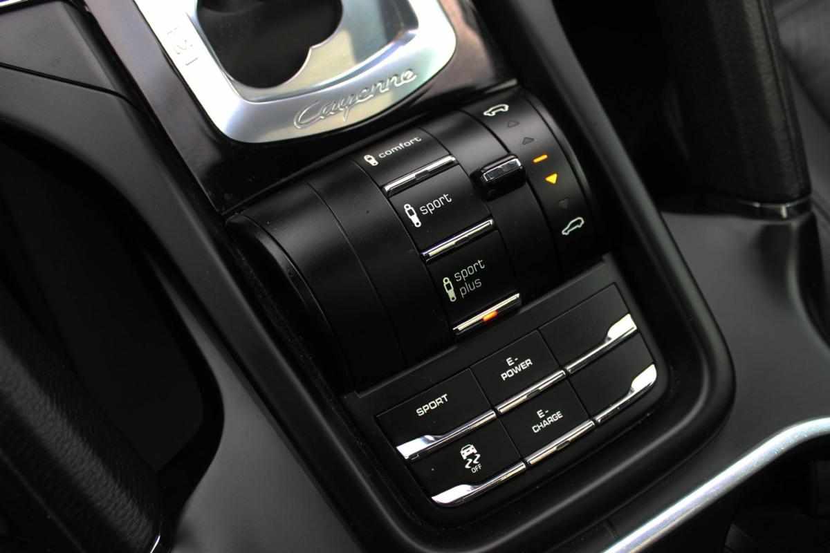 porsche-cayenne-2015-hibrido-a-gasolina-3000cc