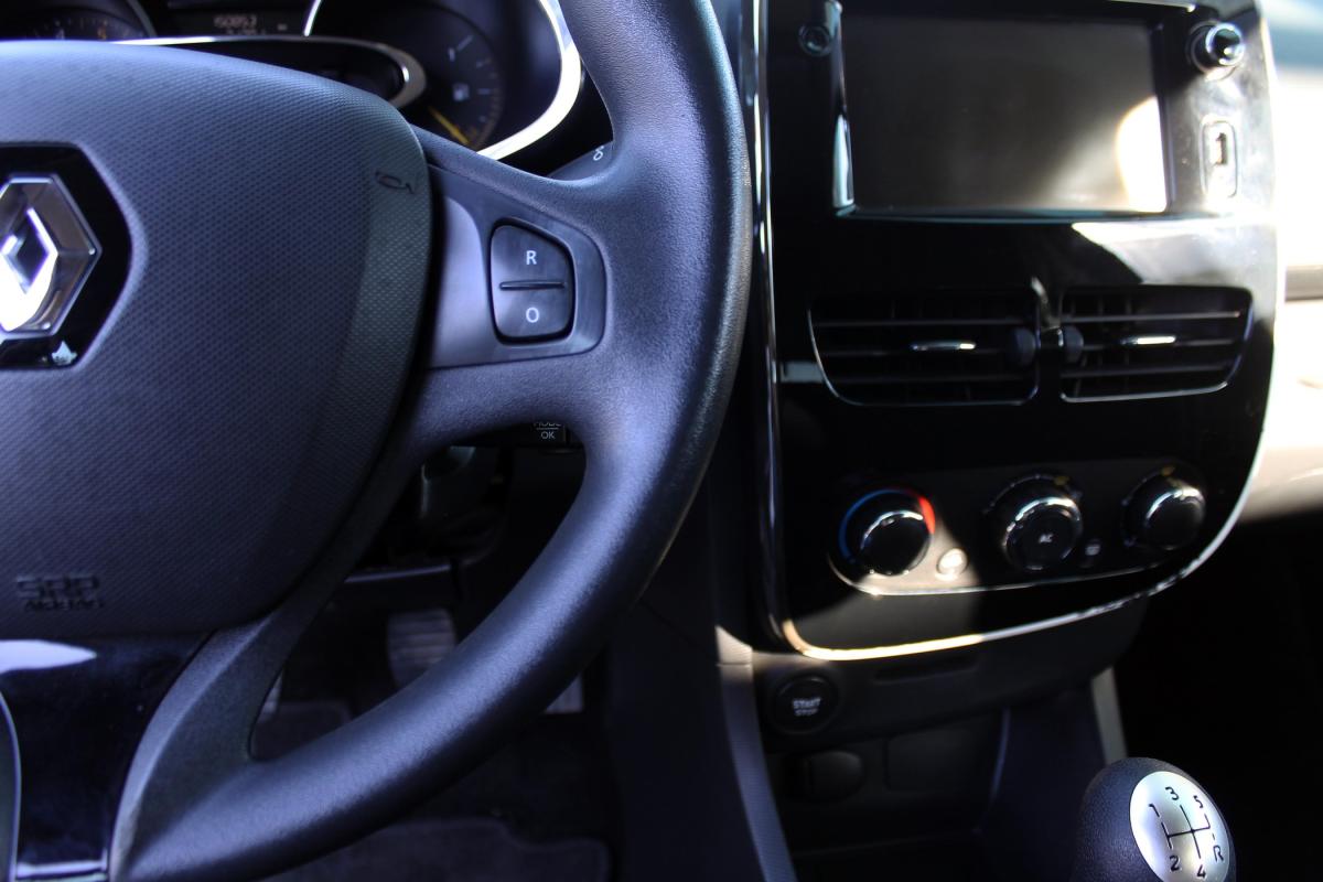 renault-clio-sport-tourer-2014-diesel-1461cc