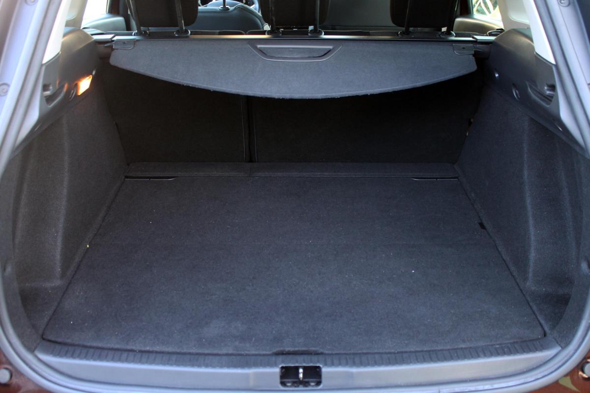 renault-clio-sport-tourer-2014-diesel-1461cc