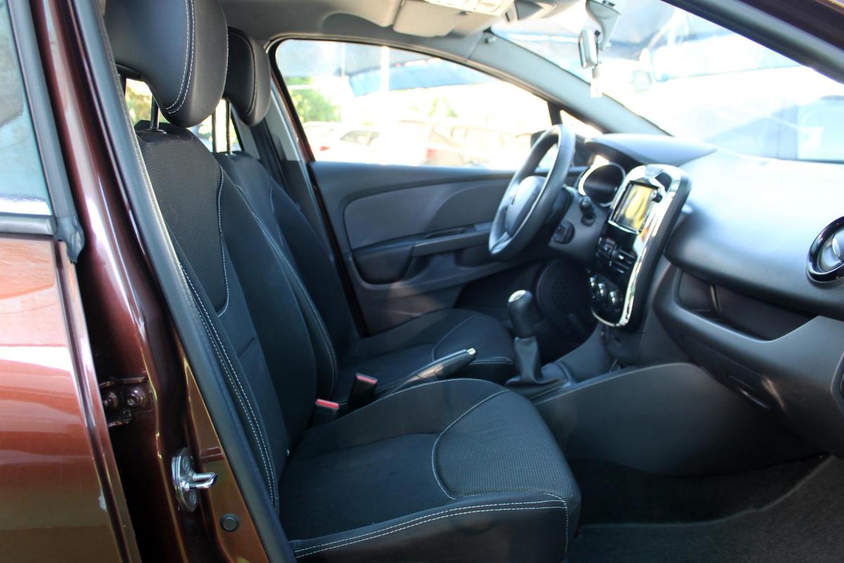 renault-clio-sport-tourer-2014-diesel-1461cc