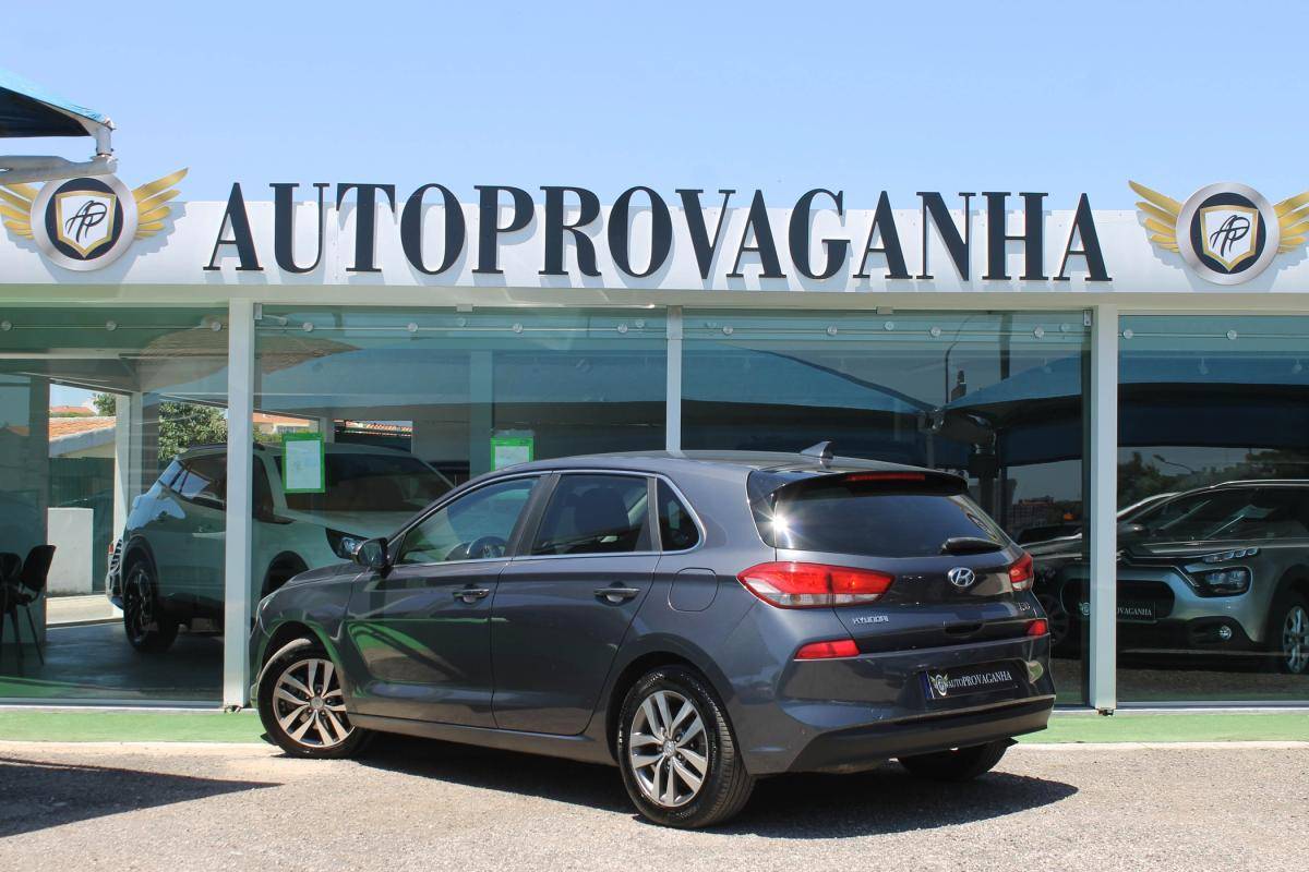 hyundai-i30-2020-diesel-1598cc