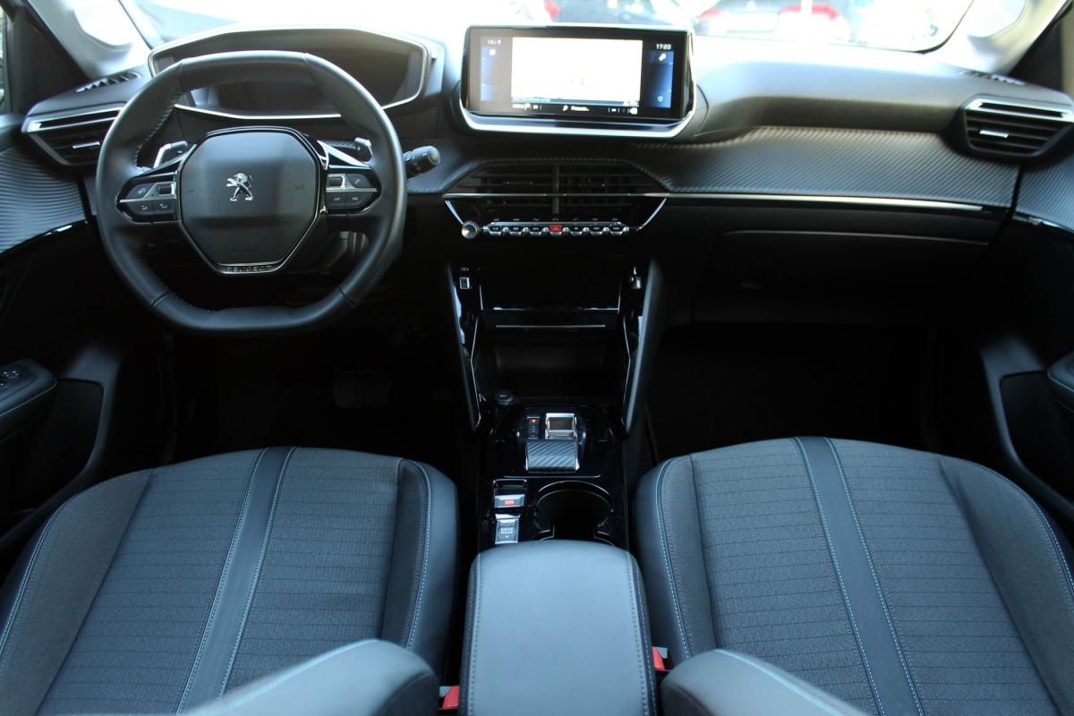 peugeot-208-2023-gasolina-1199cc