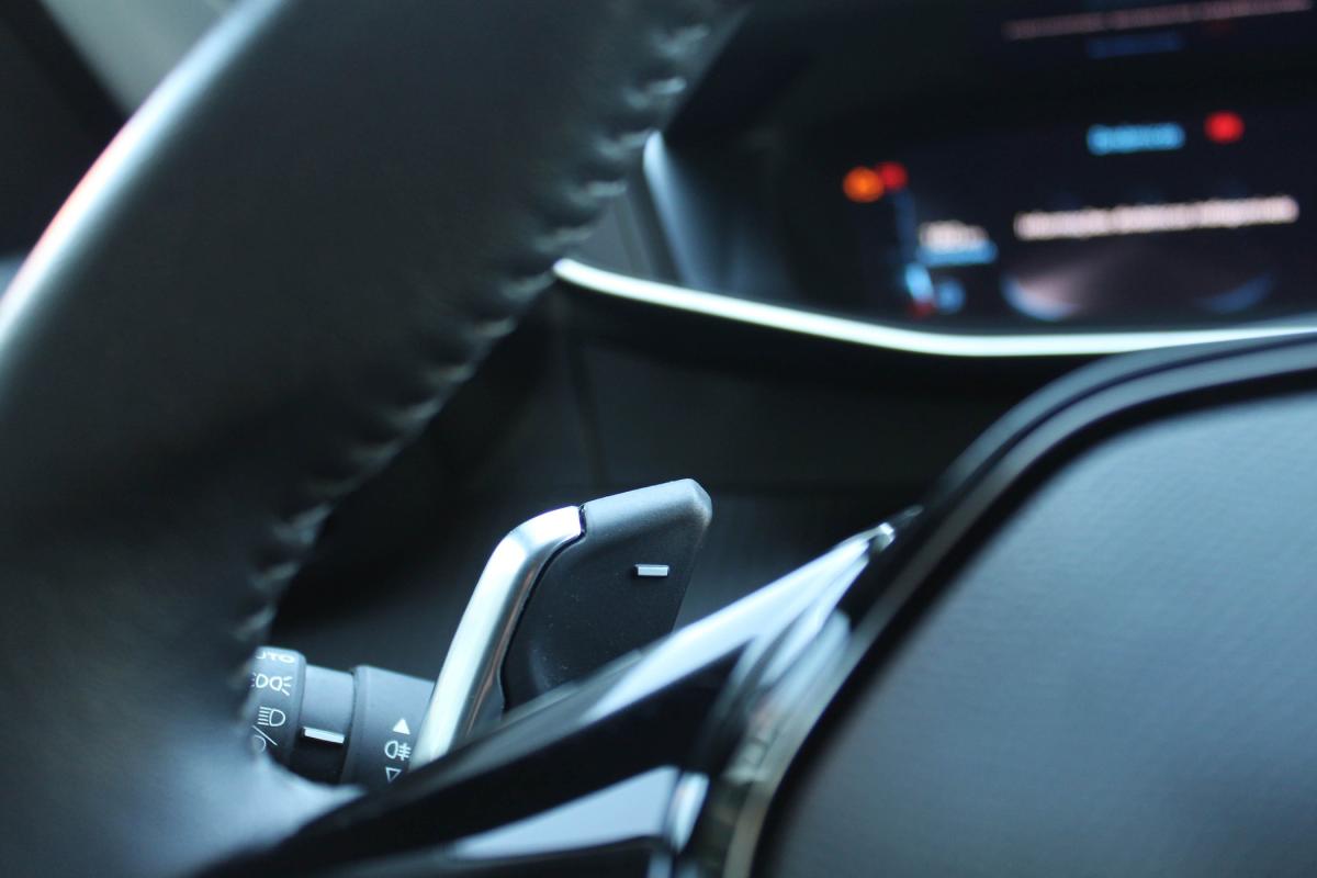 peugeot-208-2023-gasolina-1199cc