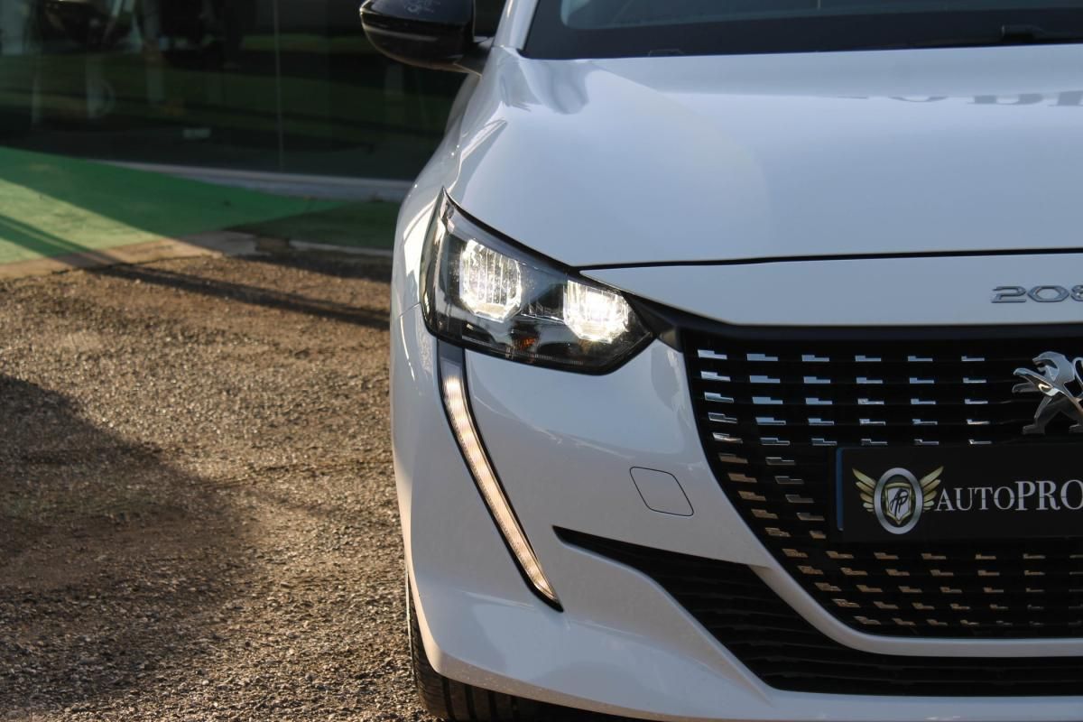 peugeot-208-2023-gasolina-1199cc
