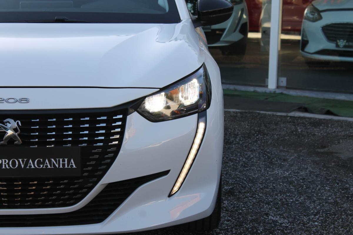 peugeot-208-2023-gasolina-1199cc