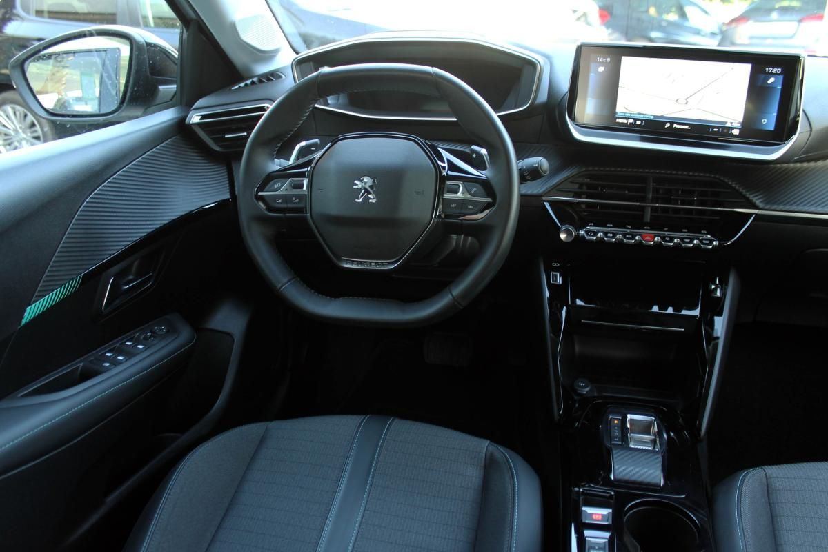 peugeot-208-2023-gasolina-1199cc