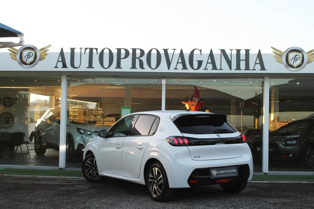 peugeot-208-2023-gasolina-1199cc