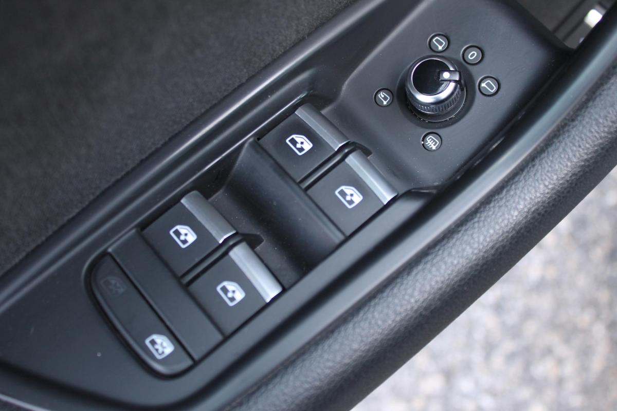 audi-a4-avant-2019-diesel-1968cc