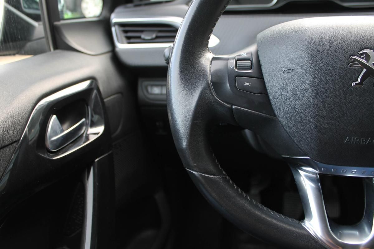 peugeot-208-2019-gasolina-1199cc