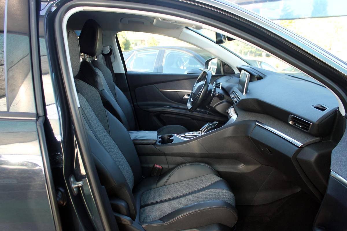 peugeot-3008-2017-diesel-1560cc
