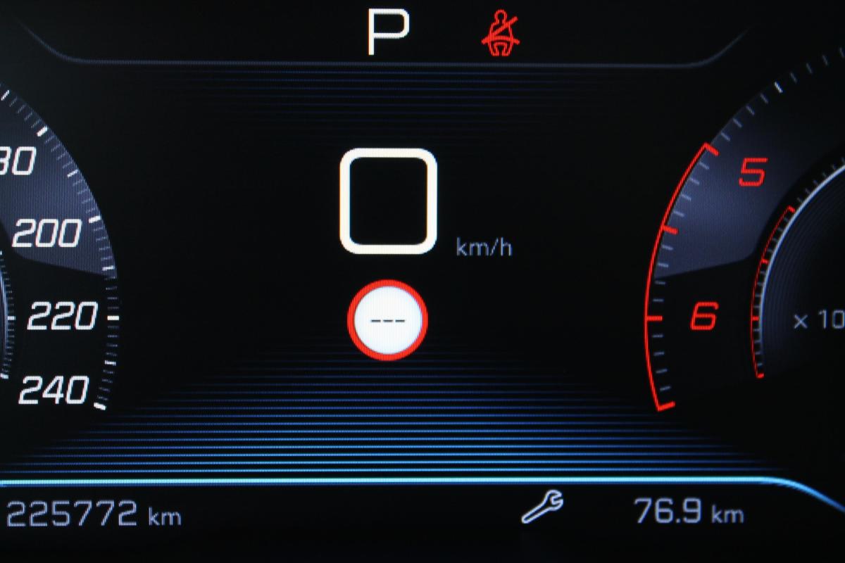 peugeot-3008-2017-diesel-1560cc
