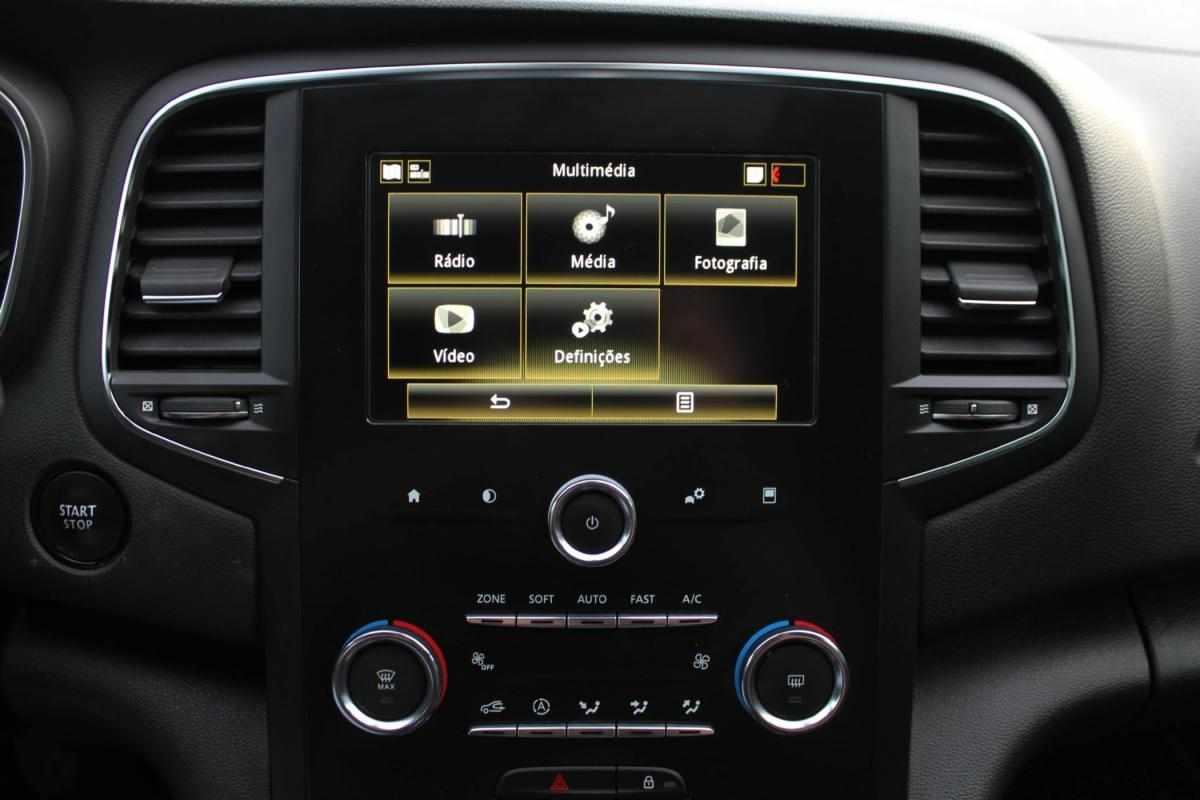 renault-megane-sport-tourer-2019-diesel-1461cc