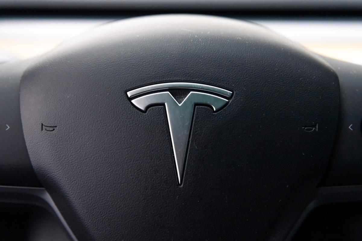 tesla-model-3-2019-eletrico-0cc