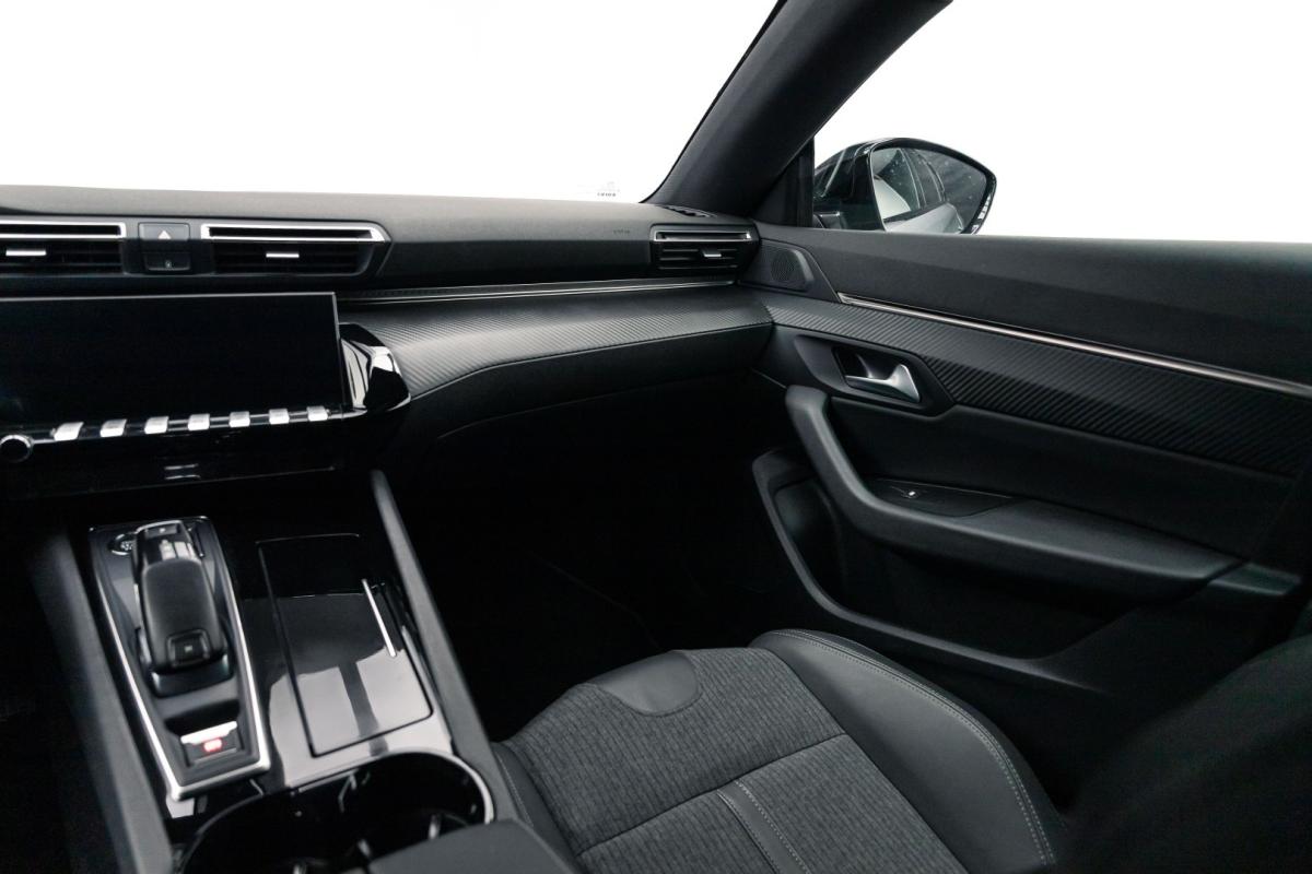 peugeot-508-sw-2023-diesel-1499cc
