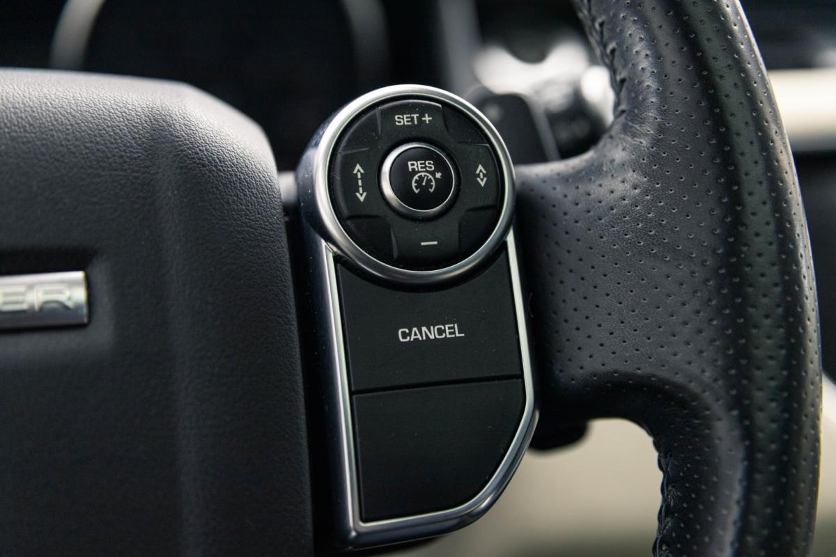 land-rover-range-rover-sport-2015-diesel-2993cc