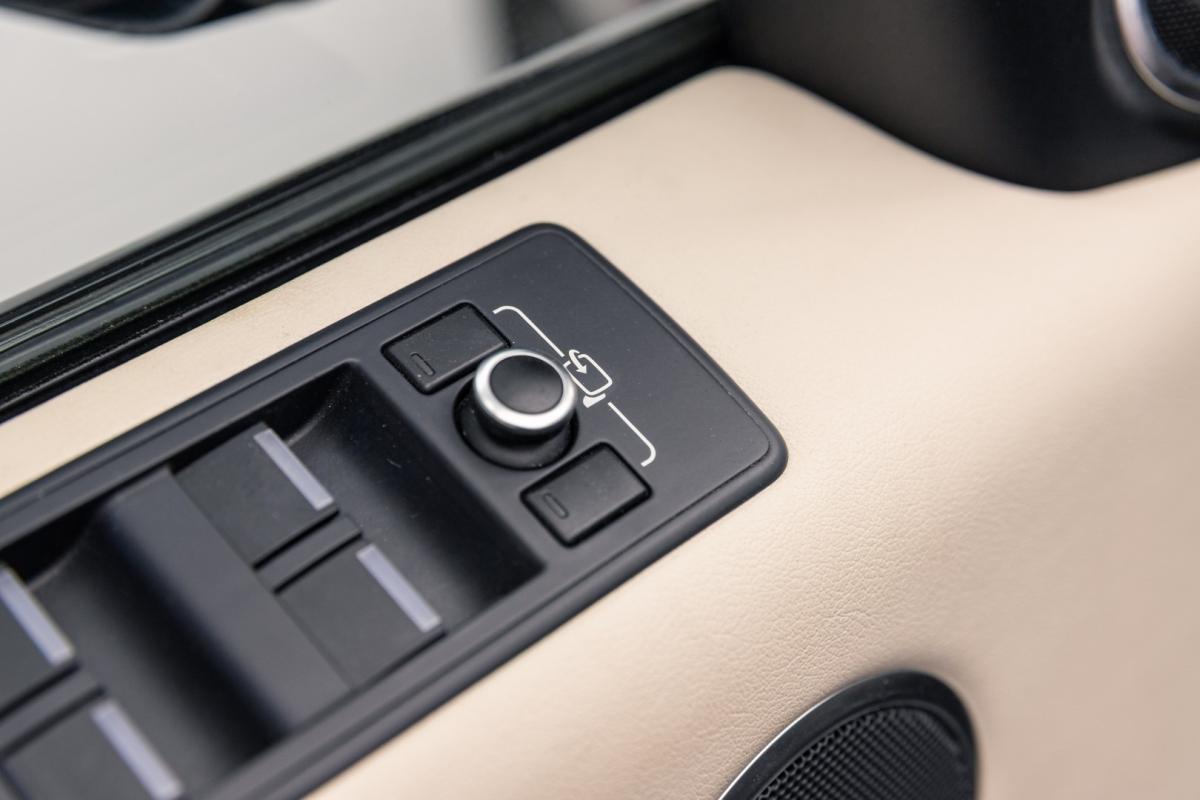 land-rover-range-rover-sport-2015-diesel-2993cc