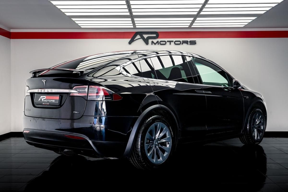 tesla-model-x-2018-eletrico-0cc