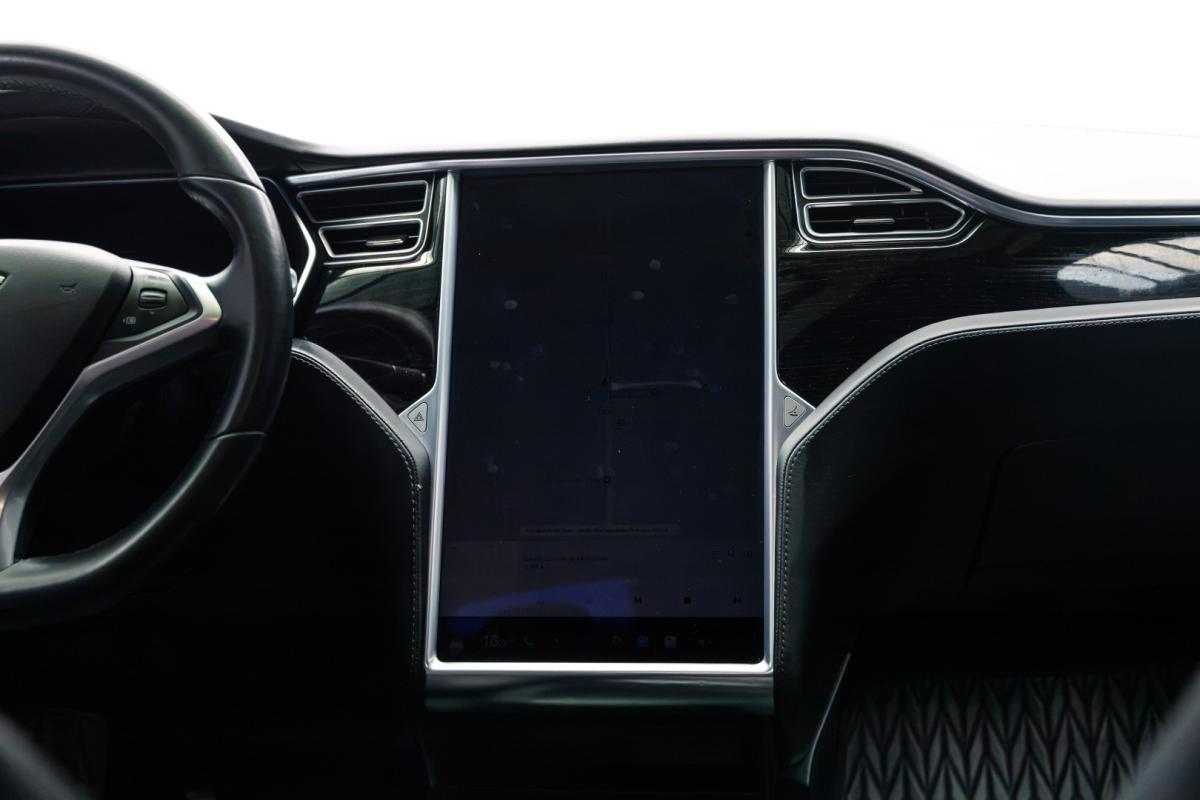 tesla-model-x-2018-eletrico-0cc