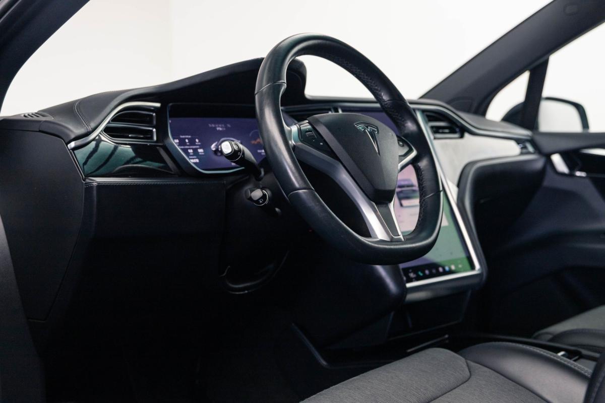tesla-model-x-2018-eletrico-0cc