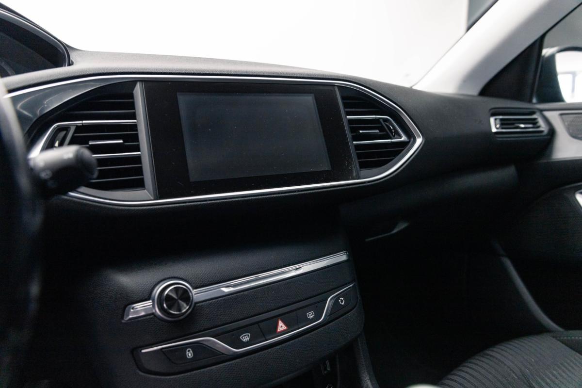 peugeot-308-2016-diesel-1560cc