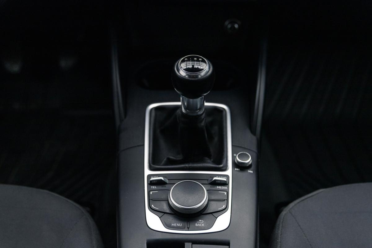audi-a3-limousine-2016-diesel-1598cc