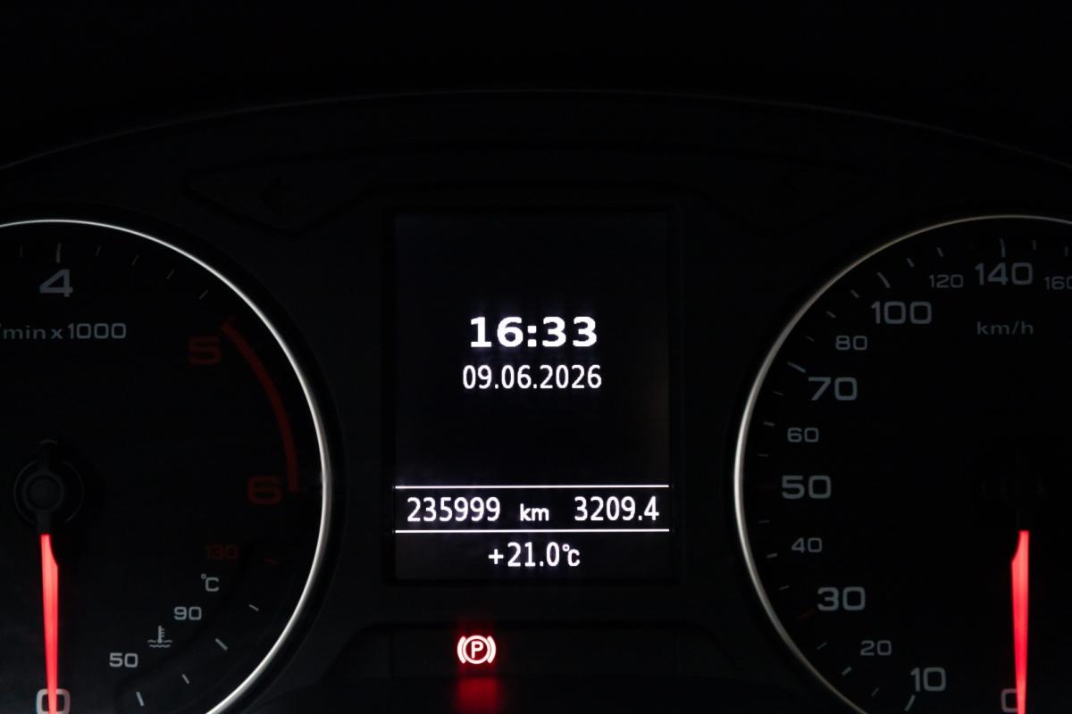audi-a3-sportback-2014-diesel-1598cc
