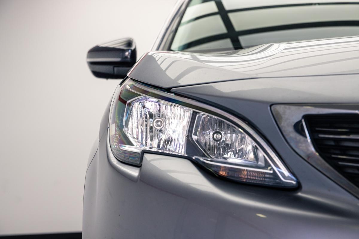peugeot-5008-2017-diesel-1560cc