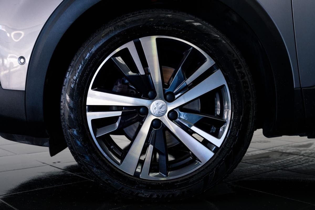 peugeot-5008-2017-diesel-1560cc