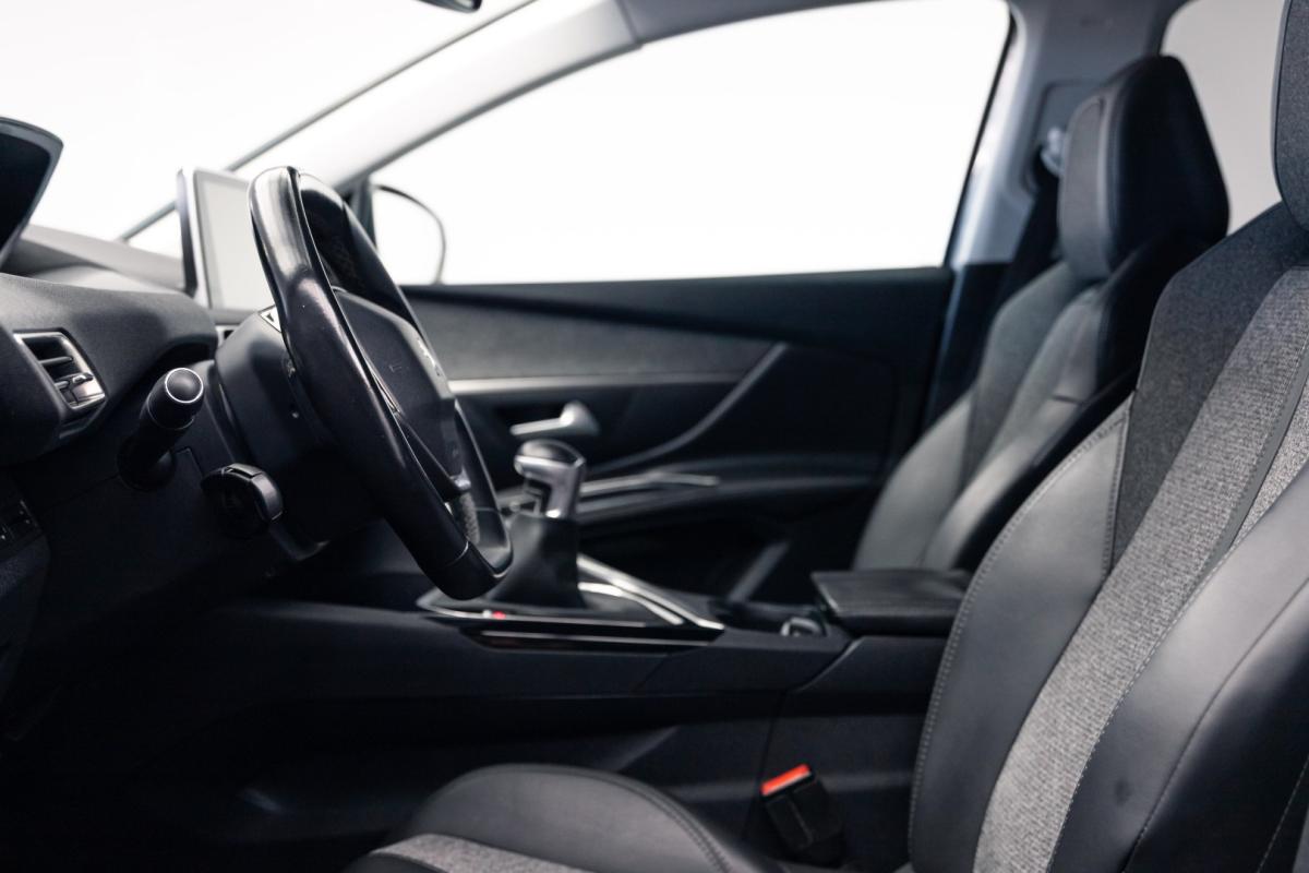 peugeot-5008-2017-diesel-1560cc