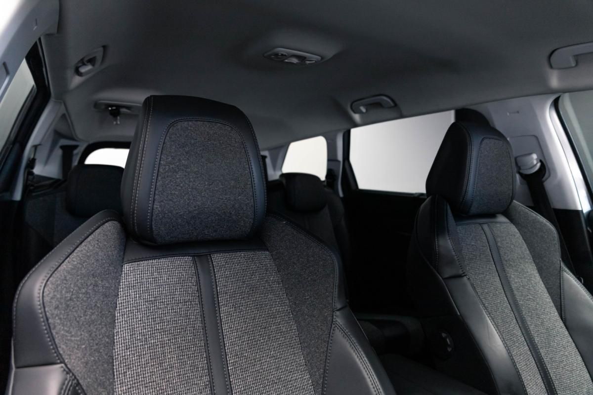 peugeot-5008-2017-diesel-1560cc