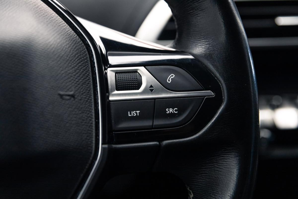 peugeot-5008-2017-diesel-1560cc