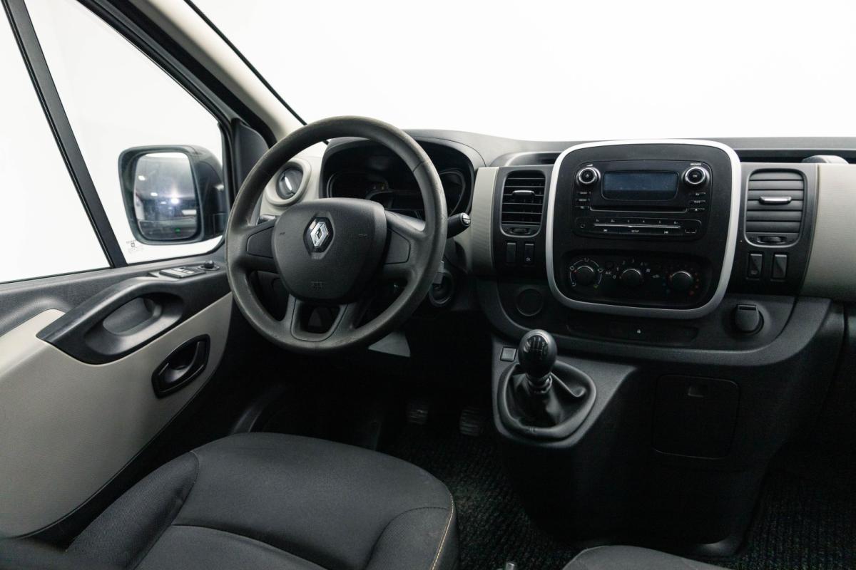 renault-trafic-2015-diesel-1598cc