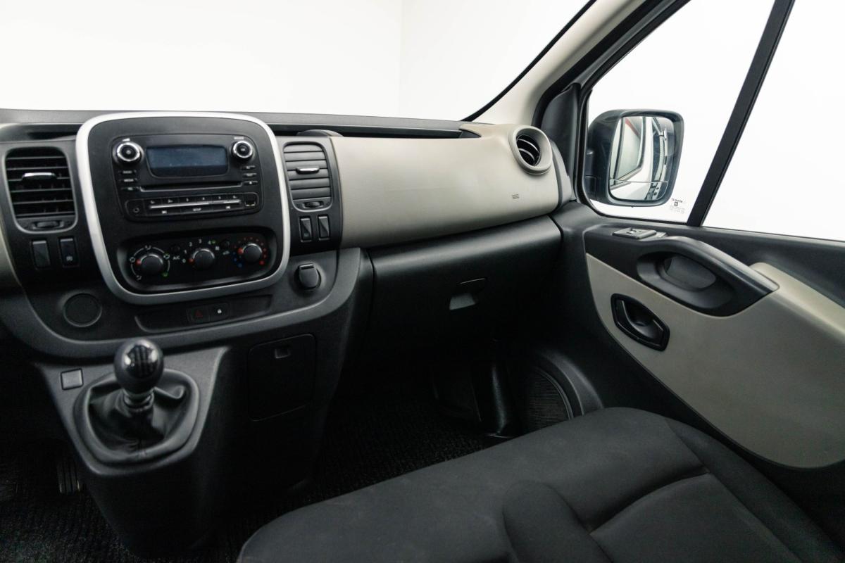 renault-trafic-2015-diesel-1598cc