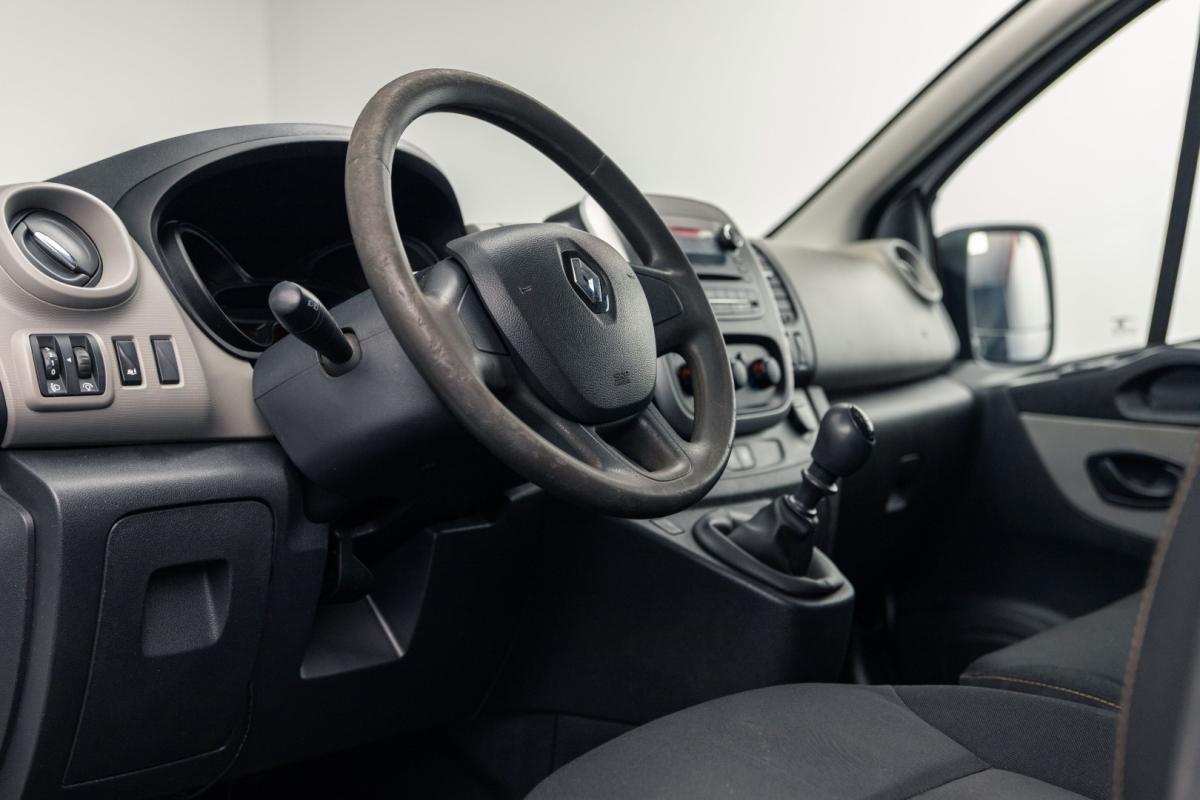 renault-trafic-2015-diesel-1598cc